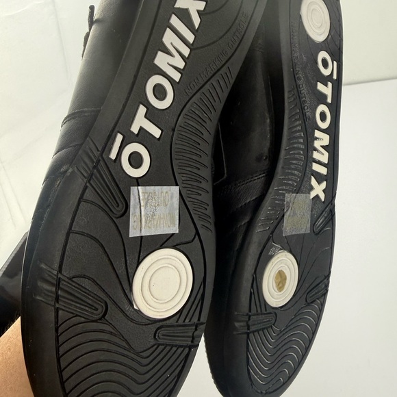 Otomix Mens 10.5 Max 100 Low Top Martial Art Shoe Black Leather main image 7